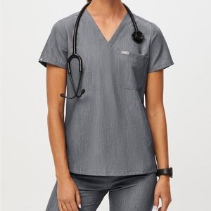 FIGS Catarina One- Pocket Scrub Top